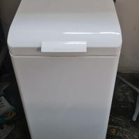 Lavatrice carica d'alto Electrolux 6kg, 1000 giri