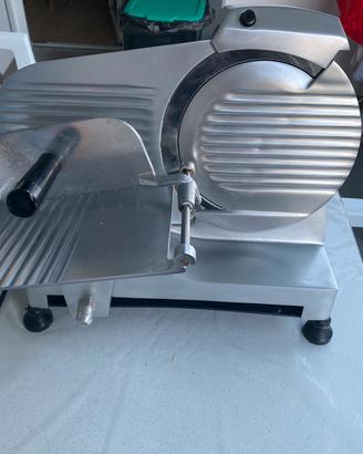 Affettatrice ESSEDUE modello 220