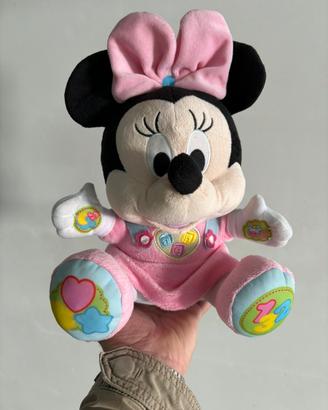Baby Minnie gioca e impara