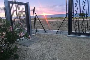 Accesso diretto al mare-App.in villa con giardino