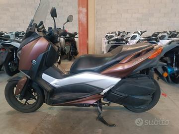 Yamaha X-Max 300