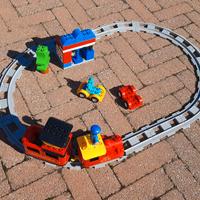 TRENINO LEGO 