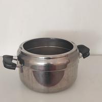 Pentola inox. 5 Lt.