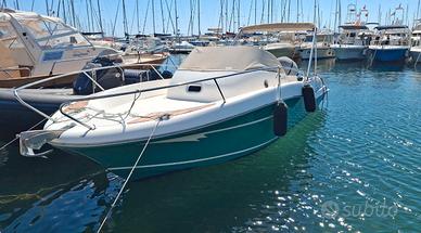 Jeanneau Cap Camarat 755 wa usato