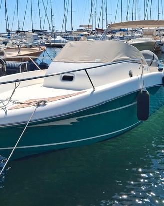 Jeanneau Cap Camarat 755 wa usato
