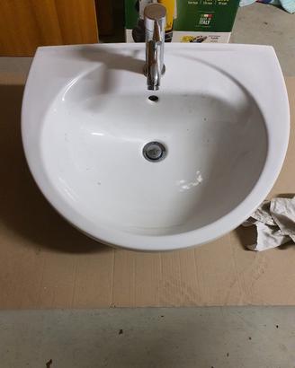 Lavandino sospeso+rubinetto PozziGinori L60x50xH20