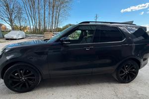 Land Rover Discovery 5