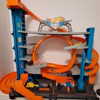 Hot Wheels ultimate garage squalo