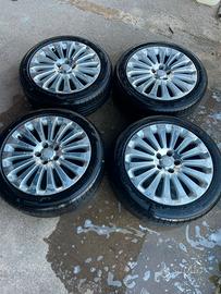 Cerchi ford da 17’ completi