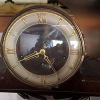 Orologio vintage da mensola o camino