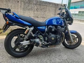 Suzuki gsx 750