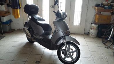 Aprilia Scarabeo 250 - 2007