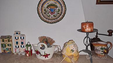 Monili candelabro tazzine porcellana vasi