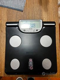 Bilancia bioimpedenziometrica