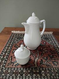 Caffettiera e zuccheriera porcellana bianca