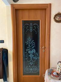 porte interne,  qualche coprifilo danneggiato come