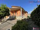casa-indipendente-con-corte-terrazza-e-box