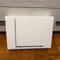 Macbook air 15” 2024 8/512gb