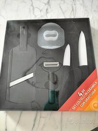 set coltelli e grattugia 