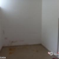 Bottega piano terra zonaTremestieri