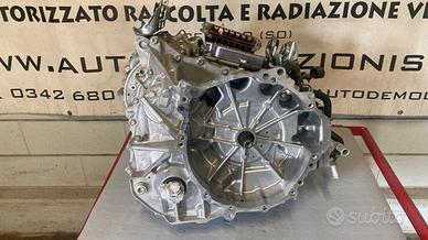 Cambio automatico Toyota C-HR Hybrid del 2019 1NM