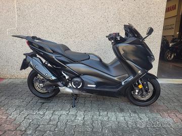 Yamaha T Max 560