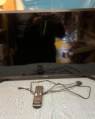 Tv samsung LCD 32’’ (2021)