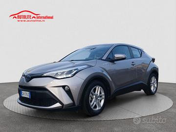 TOYOTA C-HR 1.8 Hybrid E-CVT Business