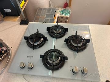 HOTPOINT ARISTON PIANO COTTURA VETRO  5 FUOCHI GAS