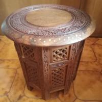 Tavolino basso etnico