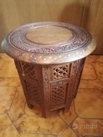 Tavolino basso etnico