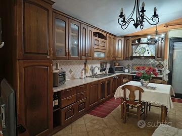 CUCINA IN LEGNO