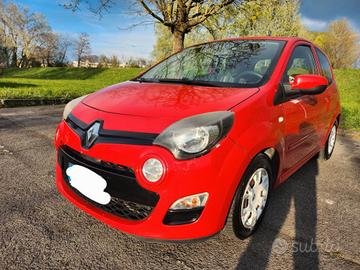 Renault twingo benzina km 210.865 ( per un amico)