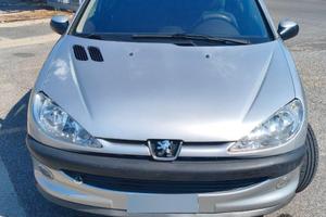 Peugeot 206 xr 1.4i 8v
