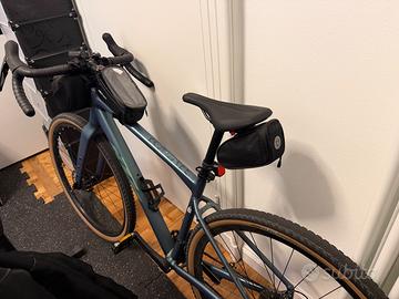 Ktm gravelator accessoriata con fanali led e marsu