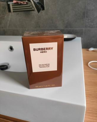 Profumo Burberry Hero da uomo 50ml Eau de parfum