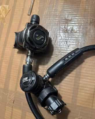 Erogatore scubapro A 700 + mk17 black tech