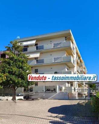 Appartamento di 100 m² con 4 locali e box auto a O