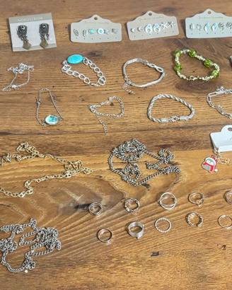 Bigiotteria mista, anelli, bracciali, orecchini, c