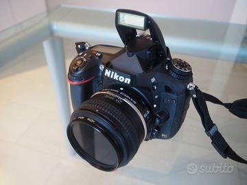 Nikon D610 con obiettivo Nikkor 50 mm