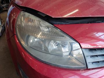 Proiettore destro RENAULT MEGANE SCENIC del 2005