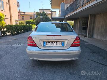 Mercedes w203 220 