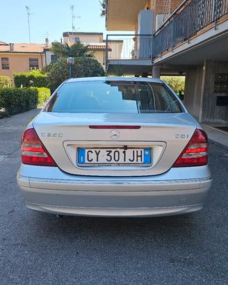 Mercedes w203 220 