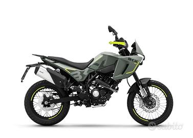 Benelli BKX 125 ABS 5+