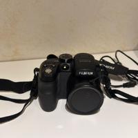 Fotocamera Fujifilm  Finepix s1000 FD