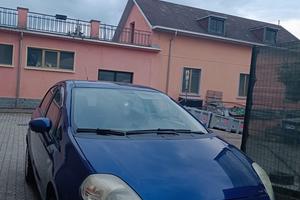 FIAT GRANDE PUNTO BENZINA & METANO 