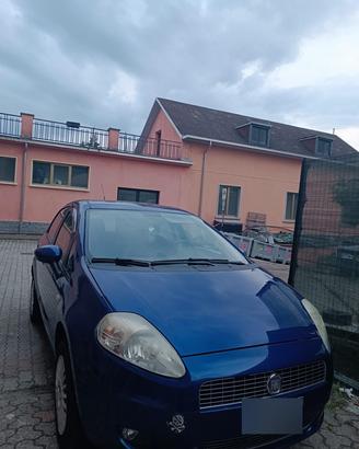 FIAT GRANDE PUNTO BENZINA & METANO 