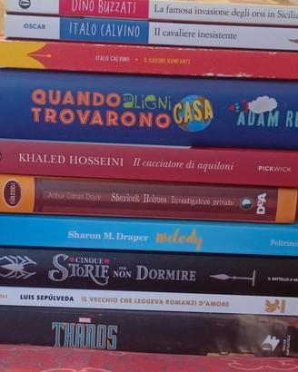 Collezione di libri di vario genere 