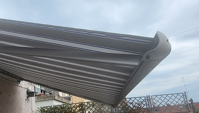 Tenda da sole a bracci