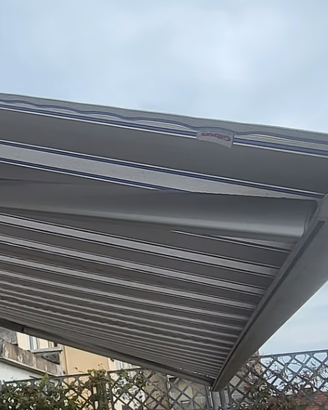 Tenda da sole a bracci